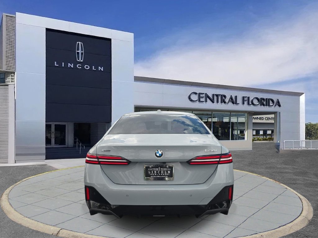 Used 2026 BMW 530i xDrive AWD/4WD image 4
