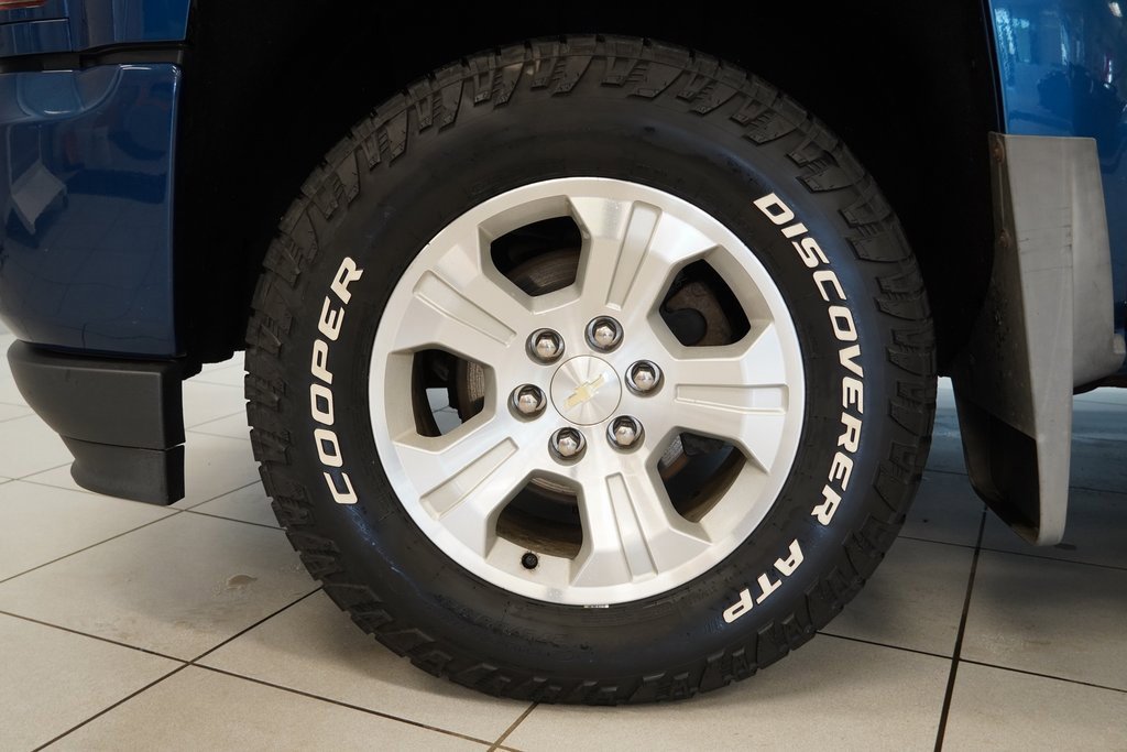 Used 2018 Chevrolet Silverado 1500 LT w/ All Star Edition image 15