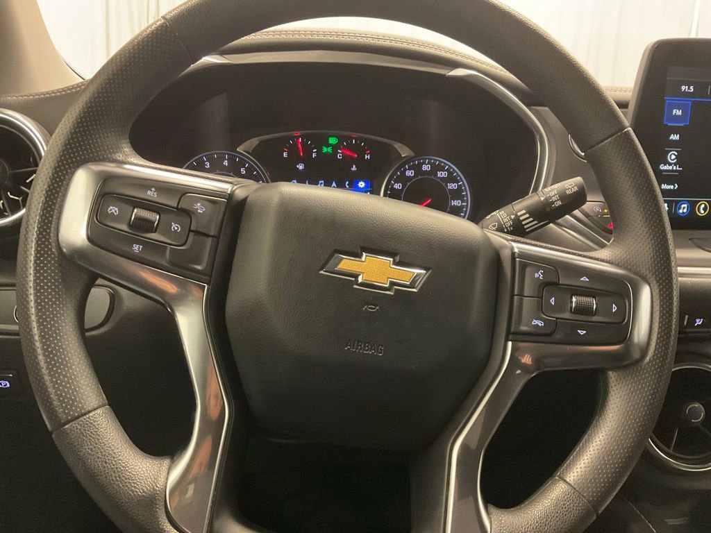 Used 2025 Chevrolet Blazer LT AWD/4WD image 18