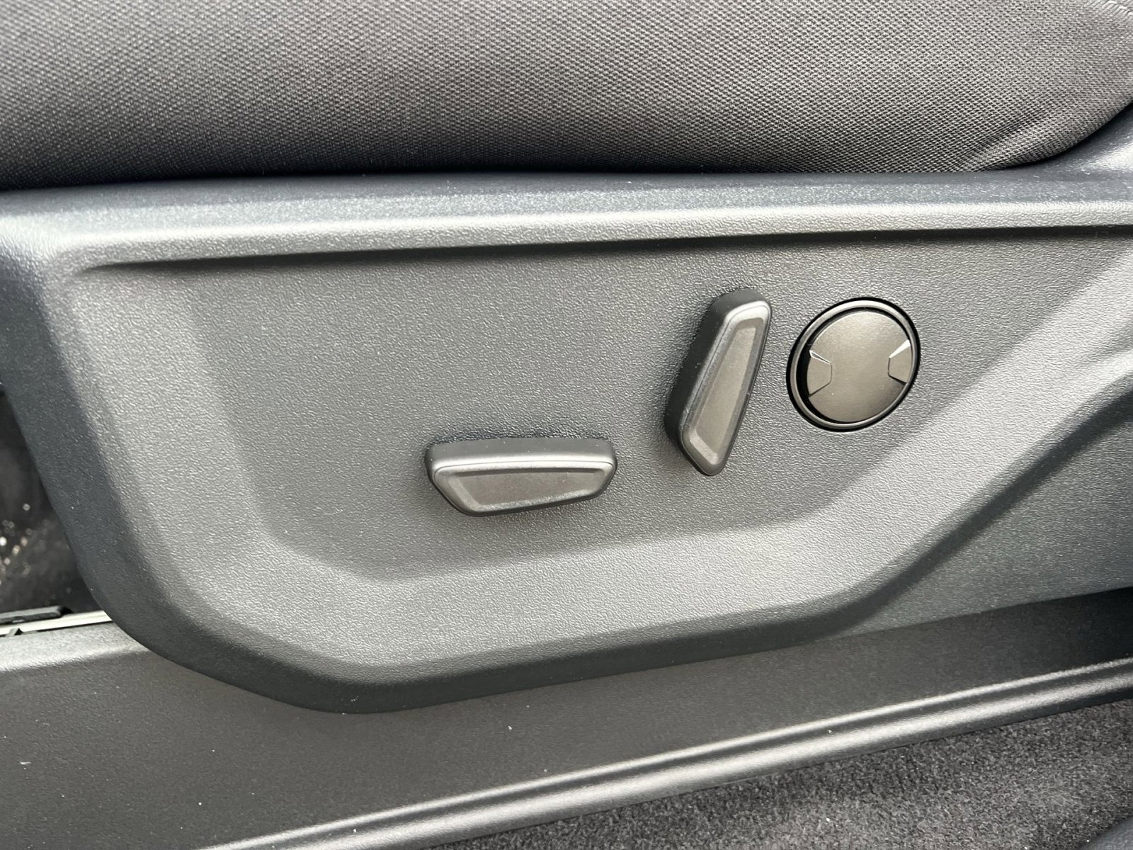 New 2026 Ford F150 XLT w/ Equipment Group 302A MID image 14