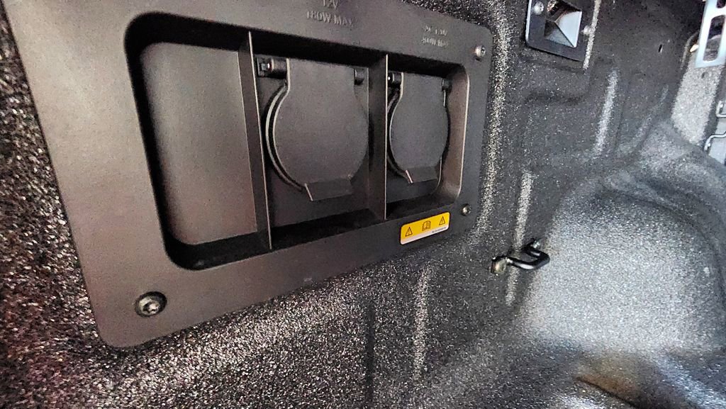 Used 2024 Ford Ranger Lariat w/ Trailer Tow Package AWD/4WD image 9