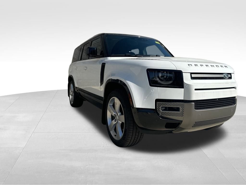 New 2024 Land Rover Defender 130 X-Dynamic SE image 3