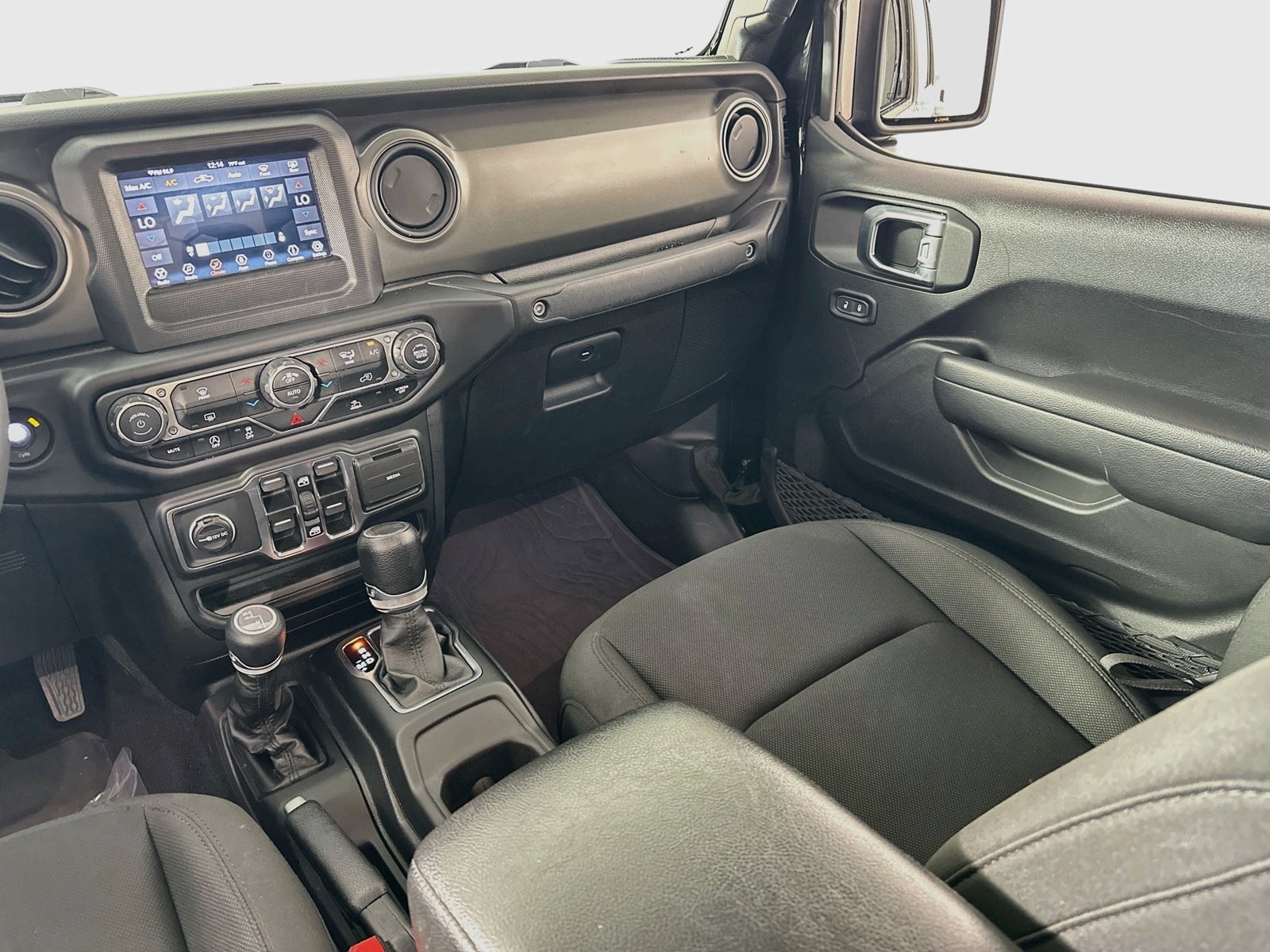 Used 2023 Jeep Gladiator Sport AWD/4WD image 21