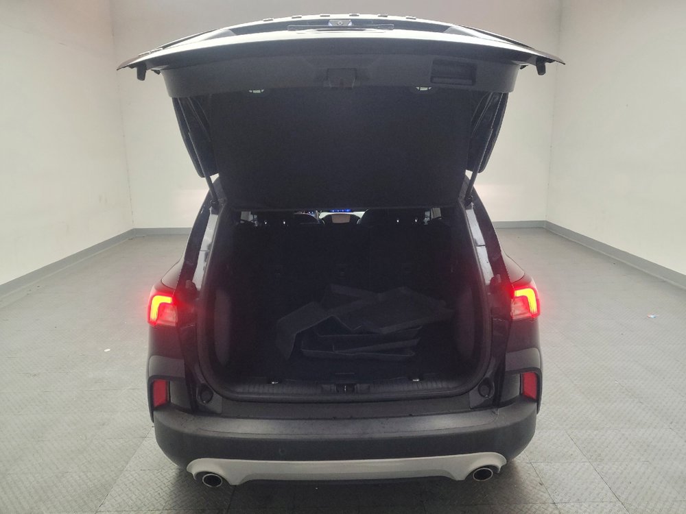 Used 2021 Ford Escape SE image 29