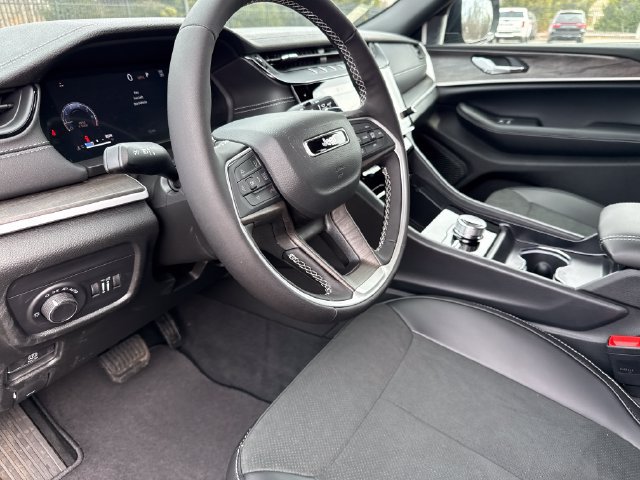 New 2026 Jeep Grand Cherokee Altitude AWD/4WD image 20