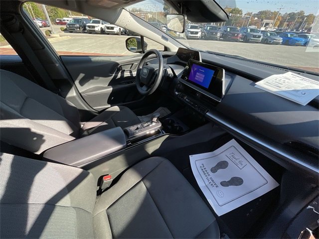 Used 2023 Toyota Prius LE image 24