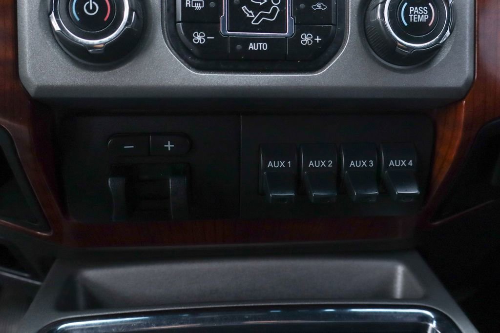 Used 2016 Ford F350 King Ranch w/ King Ranch w/Chrome Package AWD/4WD image 43