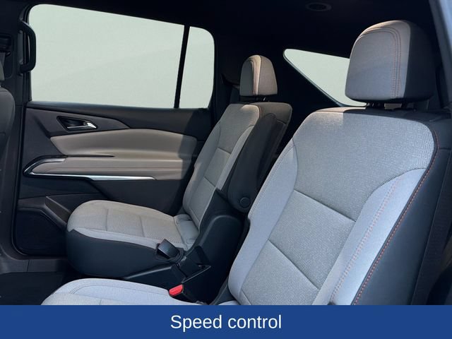 Used 2024 Chevrolet Traverse LT w/ Trailering Package FWD image 16