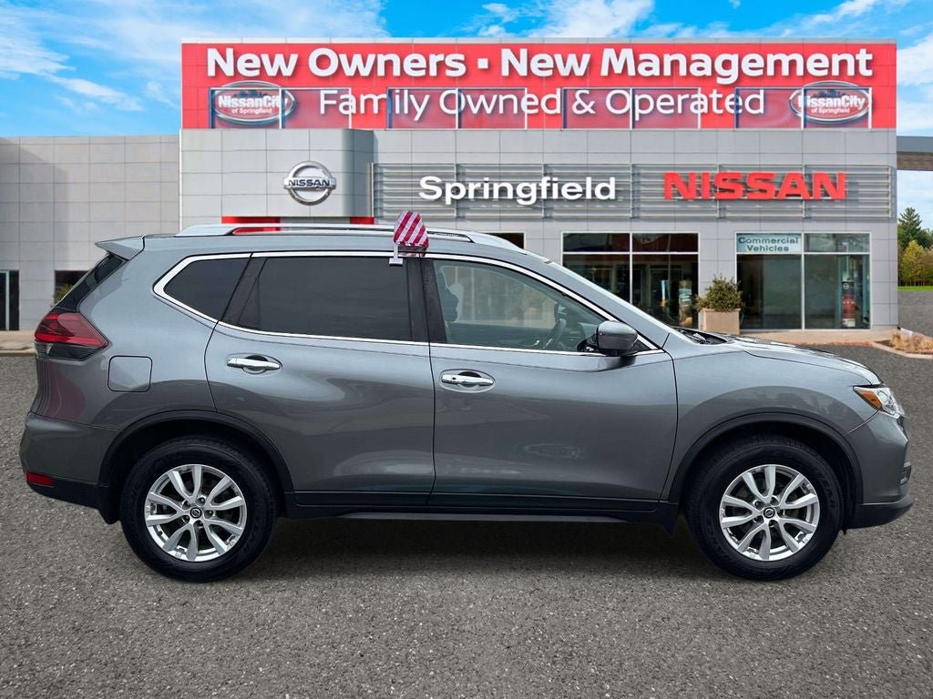 Used 2018 Nissan Rogue SV w/ Premium Package AWD/4WD image 4