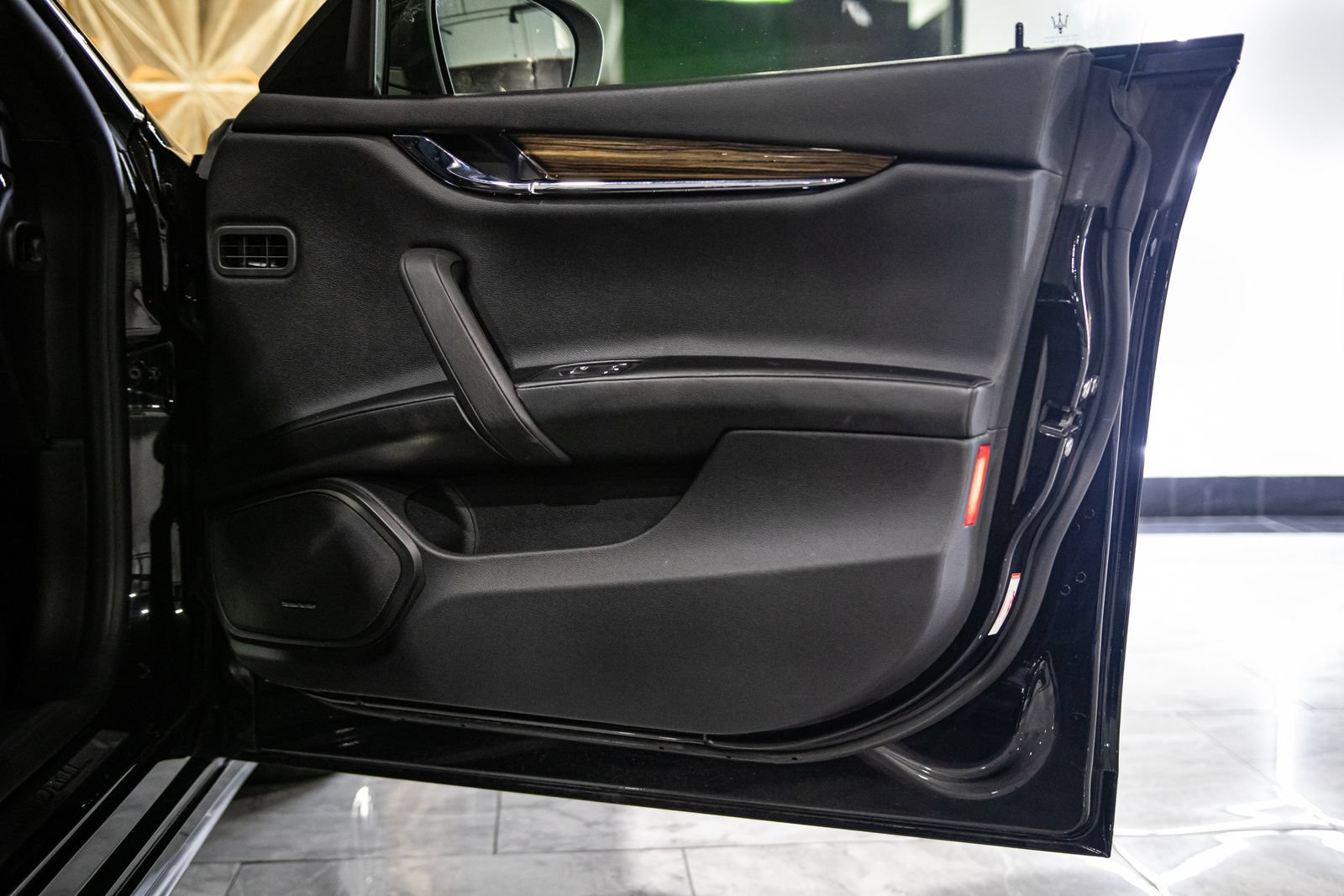 Used 2019 Maserati Quattroporte S Q4 AWD/4WD image 29