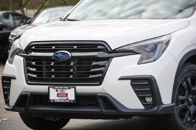 Used 2023 Subaru Ascent Onyx Edition AWD/4WD image 13