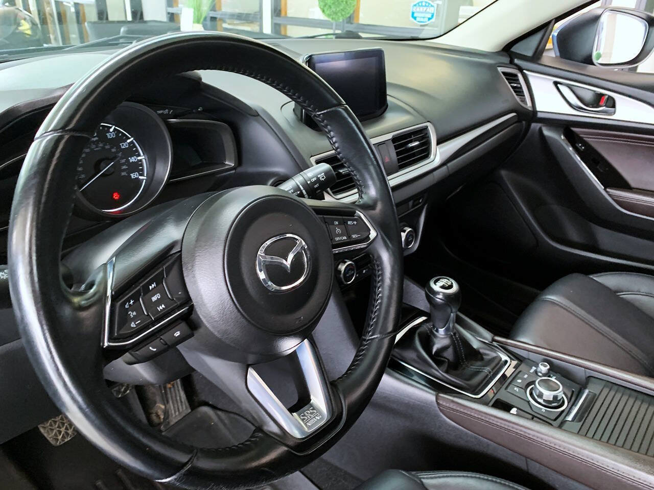 Used 2017 MAZDA MAZDA3 Touring FWD image 9