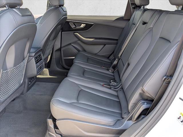 Certified 2025 Audi Q7 2.0T Premium w/ Convenience Plus Package AWD/4WD image 20