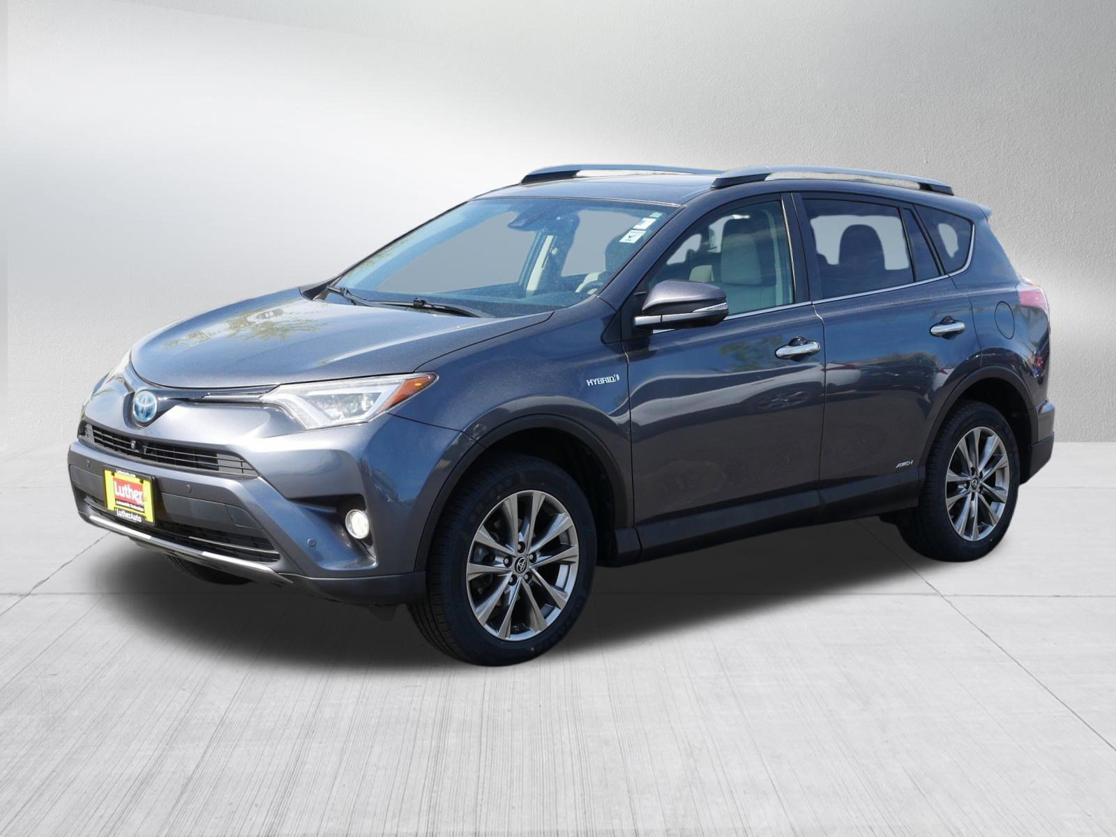 Used 2018 Toyota RAV4 Limited w/ Advanced Technology Package AWD/4WD image 3