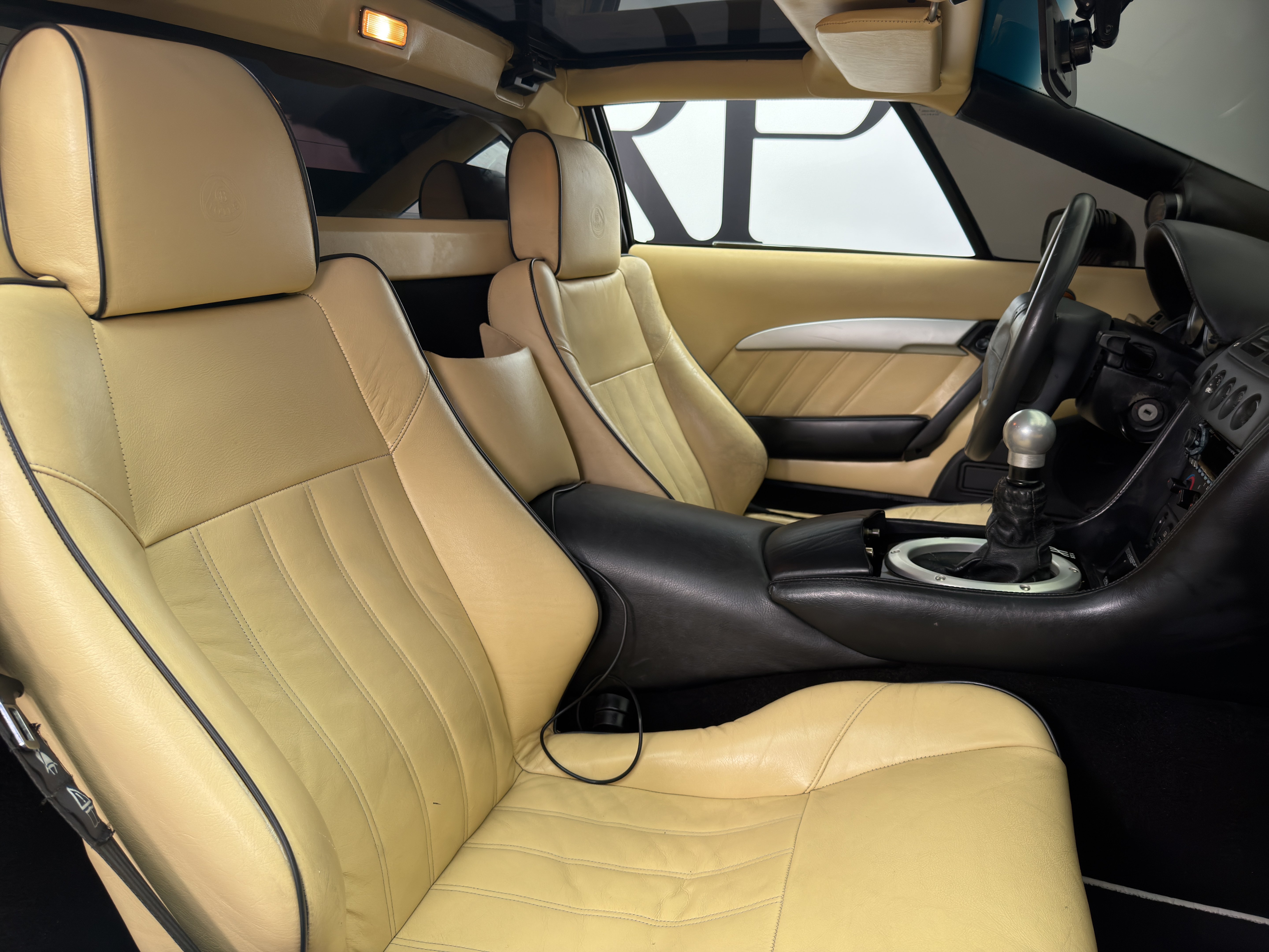 Used 2002 Lotus Esprit RWD image 17