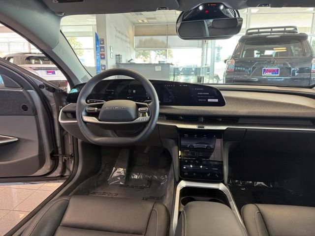 Used 2025 Lucid Air Pure RWD image 3