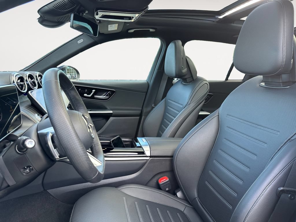 Used 2023 Mercedes-Benz GLC 300 4MATIC image 9