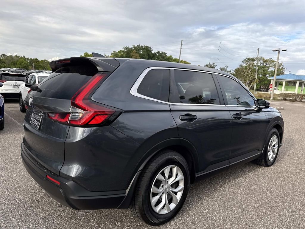 Used 2025 Honda CR-V LX image 4