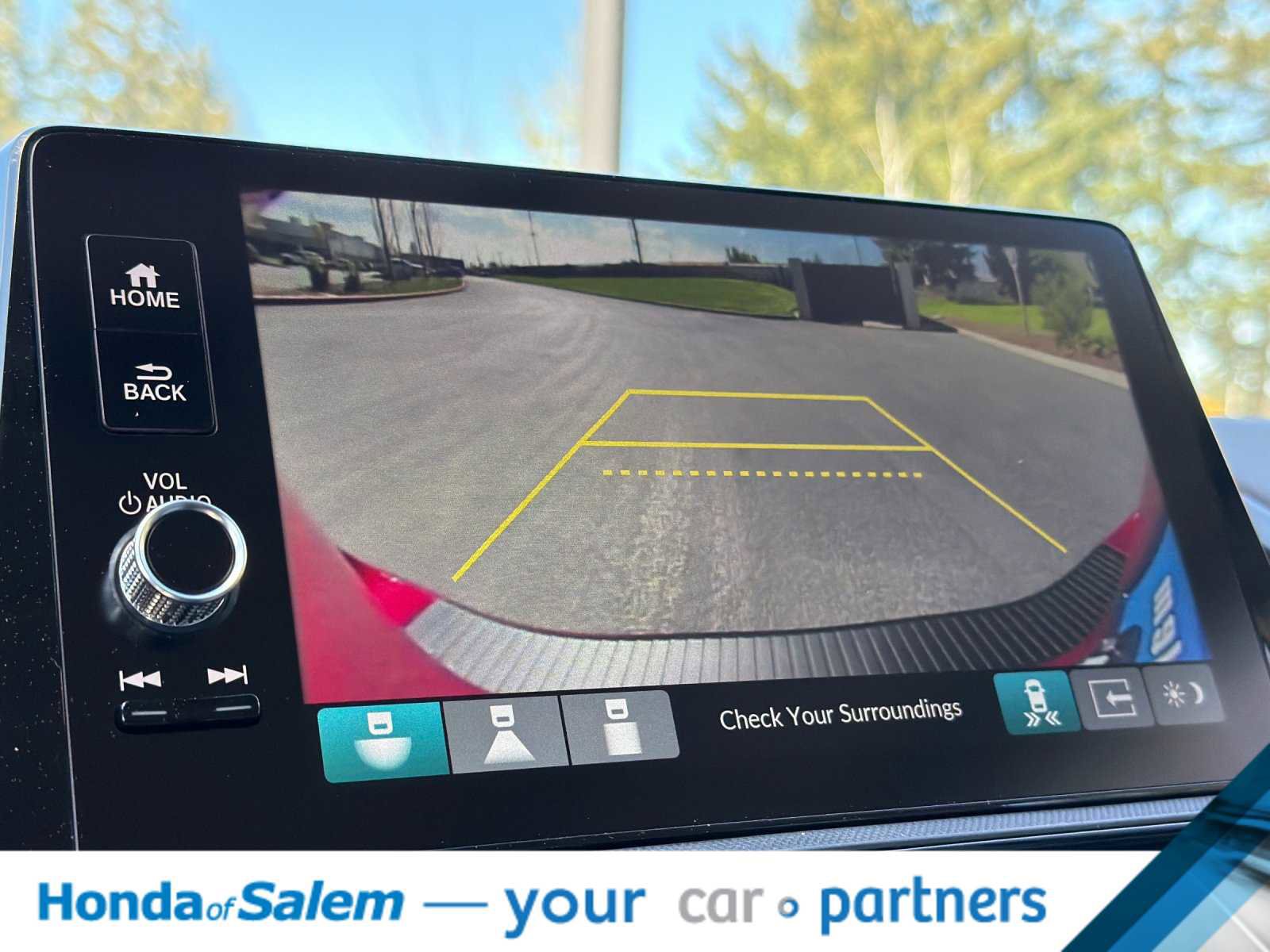 New 2026 Honda Odyssey Touring image 23