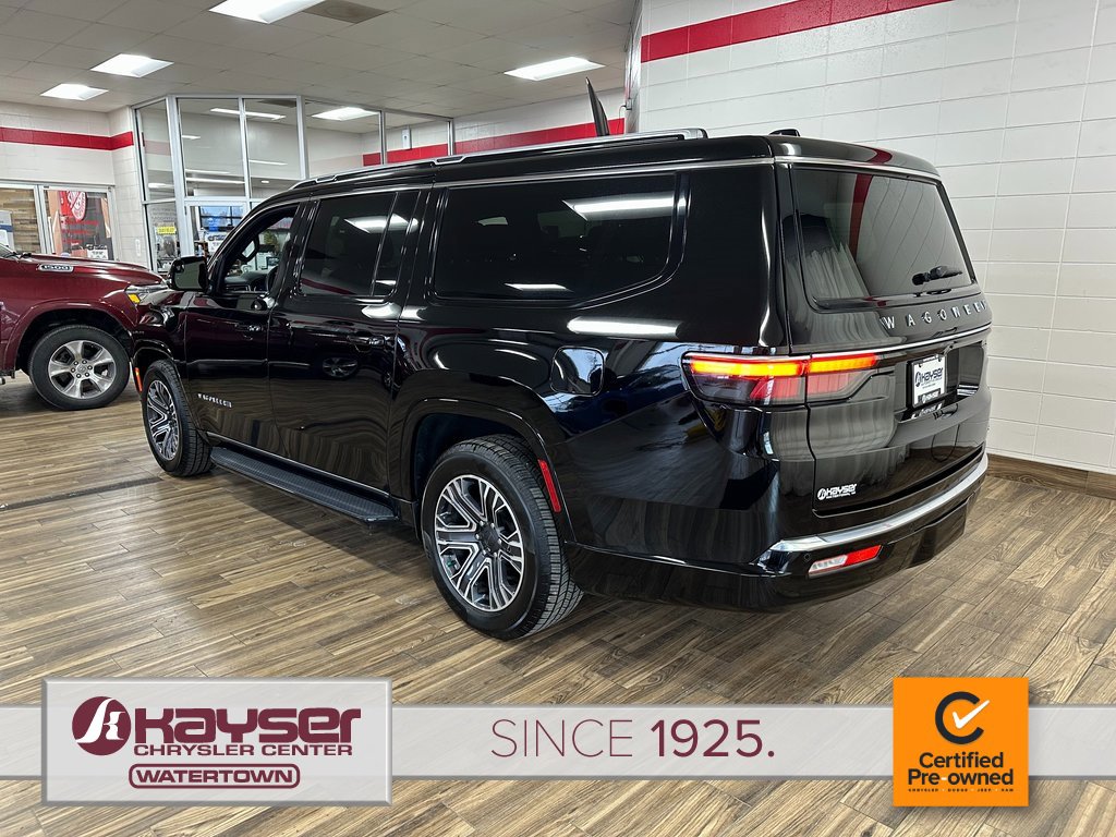 Certified 2024 Jeep Wagoneer L Series II w/ Flexible Seating Group image 3