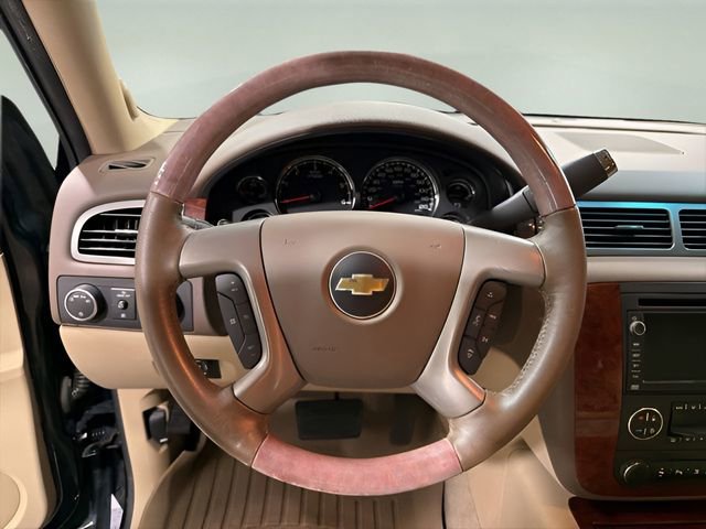 Used 2011 Chevrolet Tahoe LTZ AWD/4WD image 16