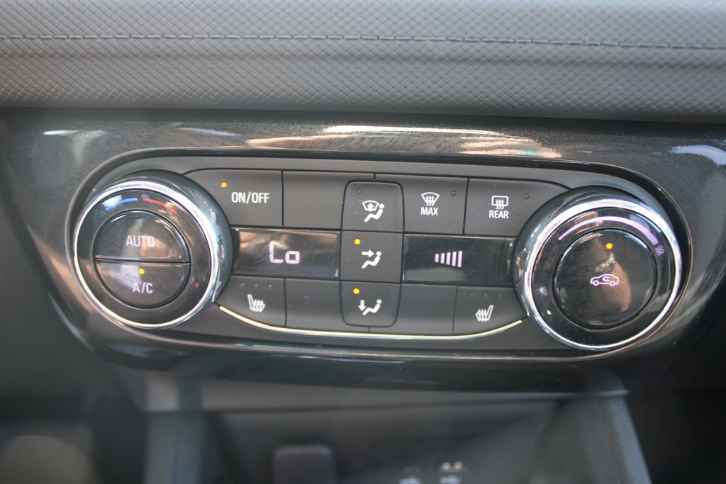 Used 2025 Chevrolet TrailBlazer LT w/ Convenience Package FWD image 49