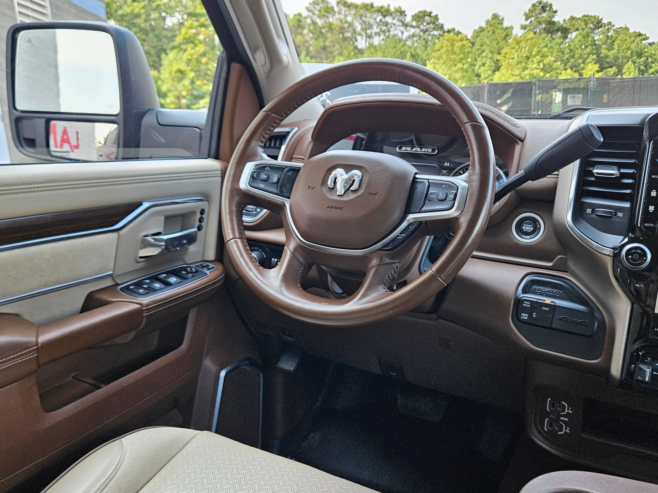 Used 2023 RAM 3500 Laramie AWD/4WD image 9