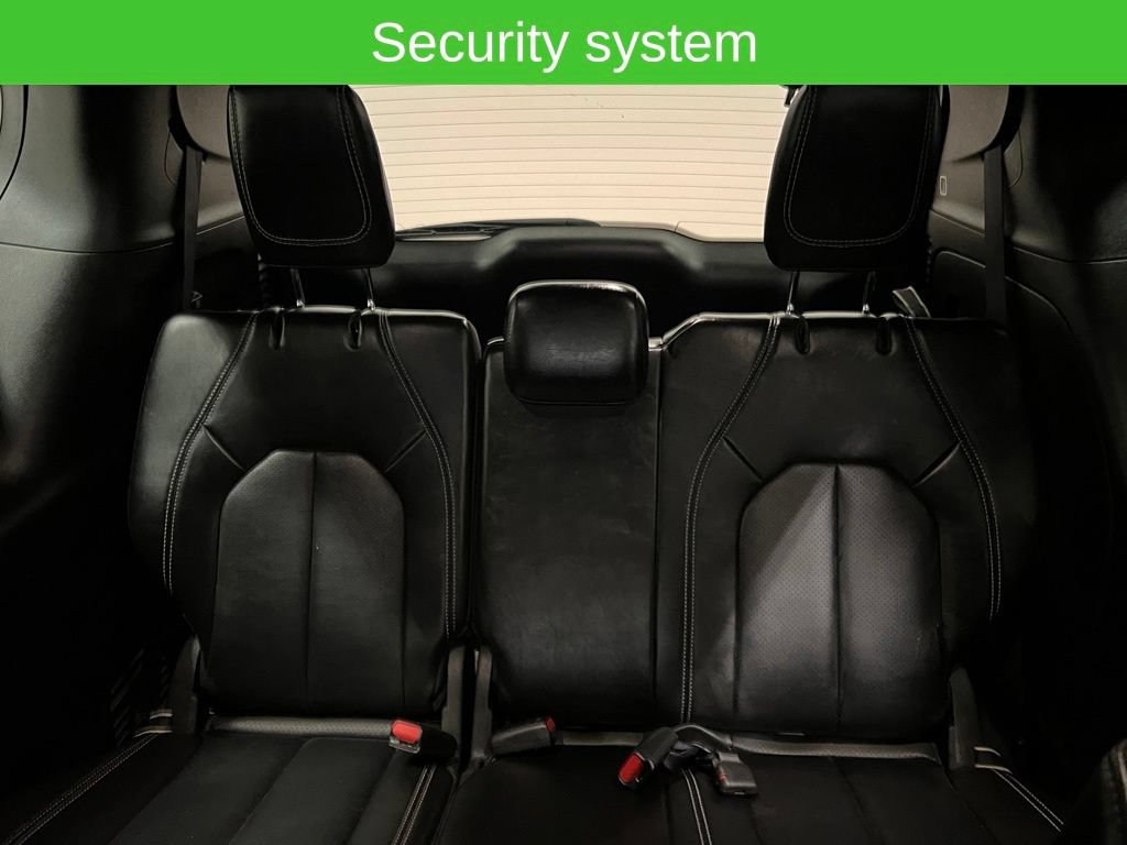 Used 2025 Chrysler Pacifica Select FWD image 30