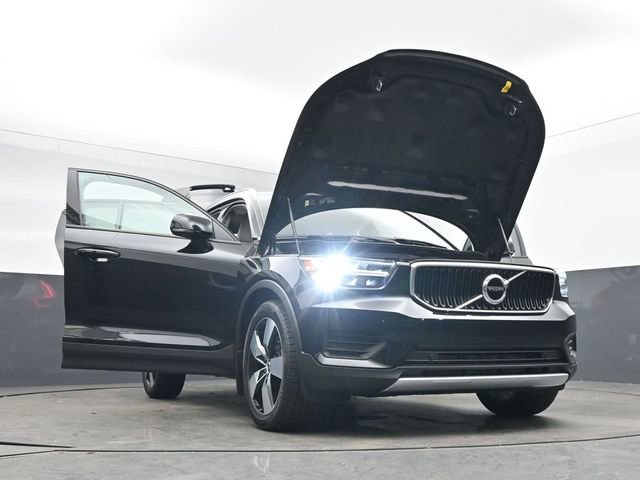 Used 2020 Volvo XC40 T5 Momentum w/ Protection Package Premier image 50