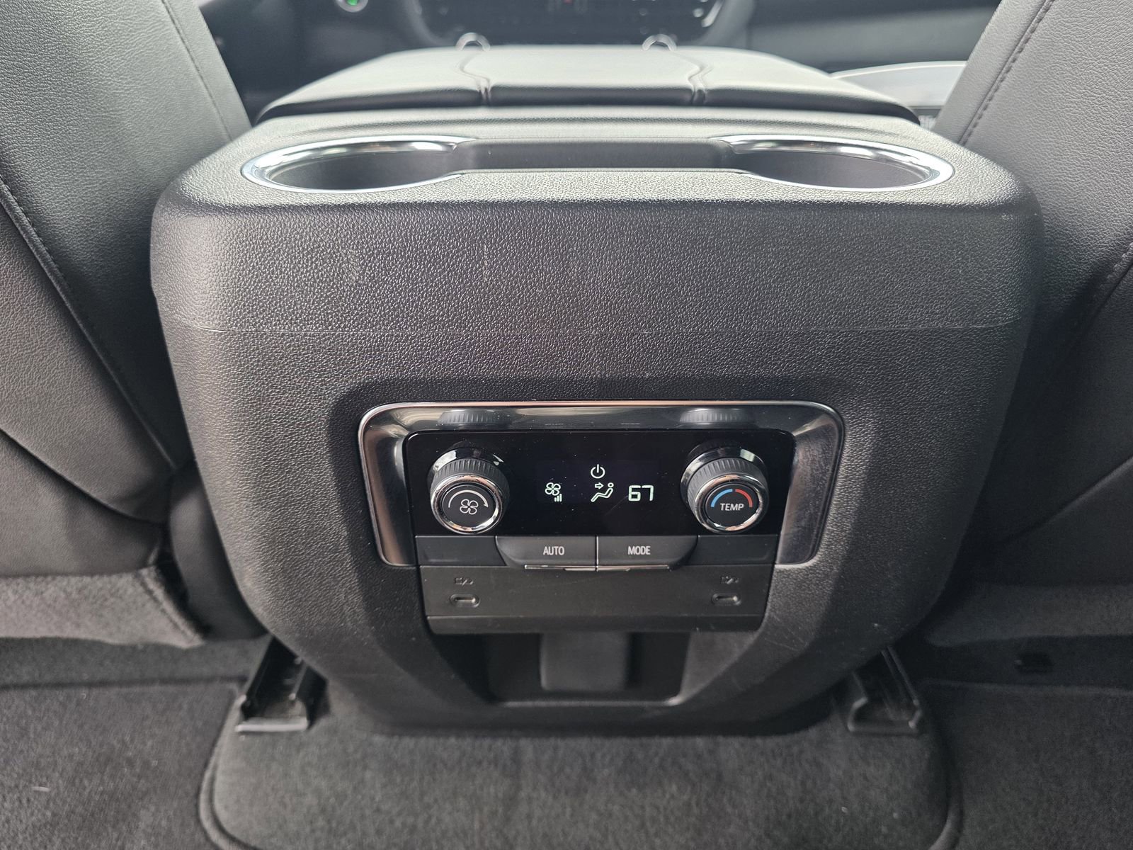 Used 2025 Chevrolet Tahoe Z71 AWD/4WD image 27