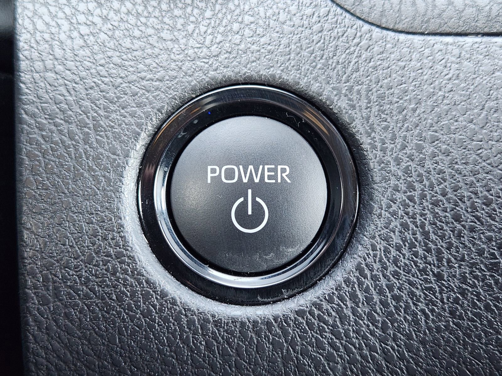 Used 2025 Toyota Camry SE w/ Convenience Package image 25