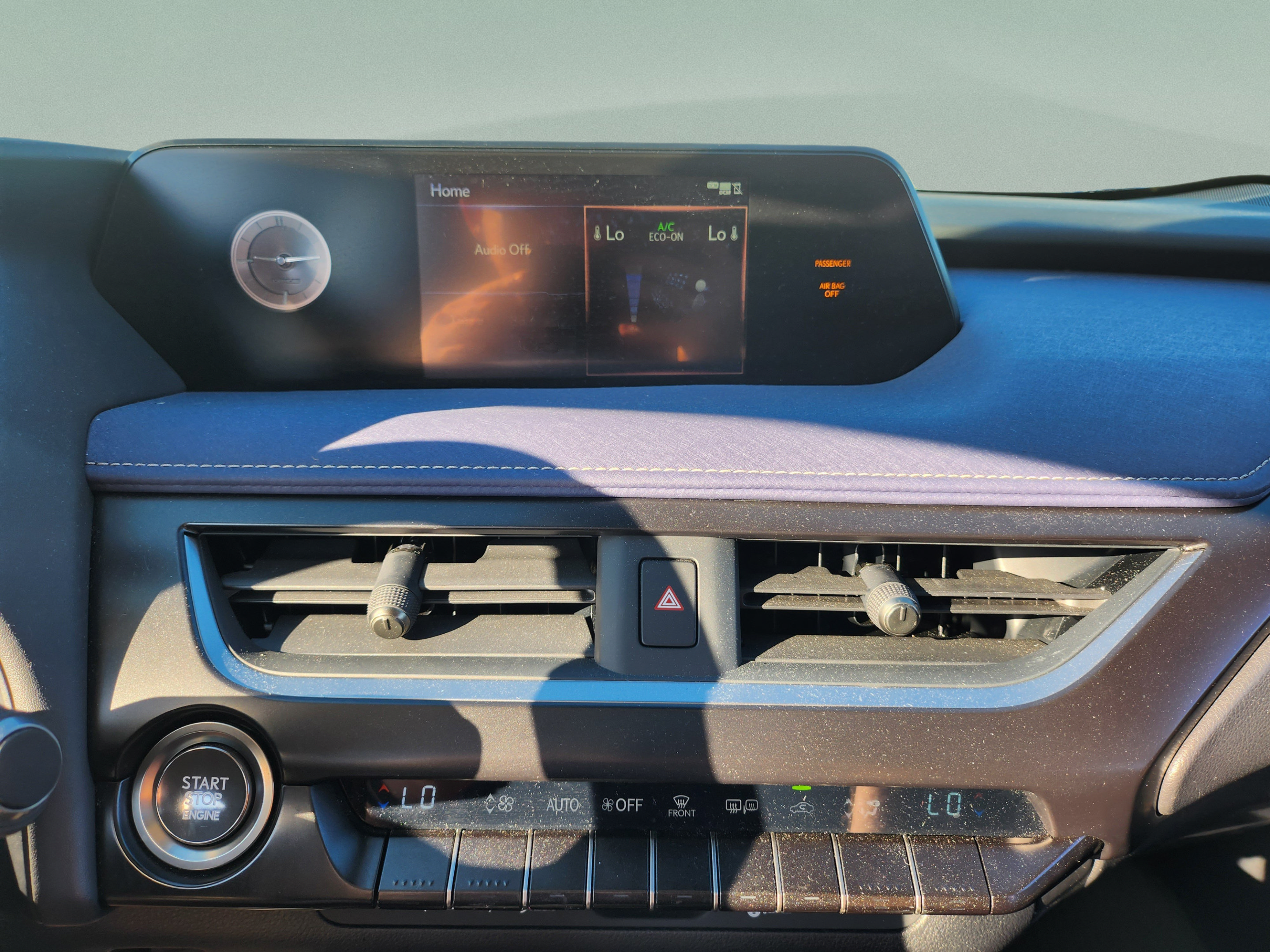 Certified 2022 Lexus UX 200 w/ Premium Package FWD image 15