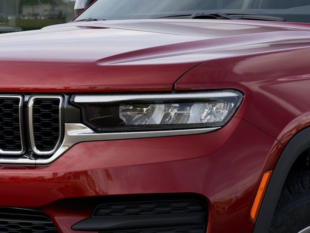 New 2025 Jeep Grand Cherokee Laredo w/ Luxury Tech Group I image 11