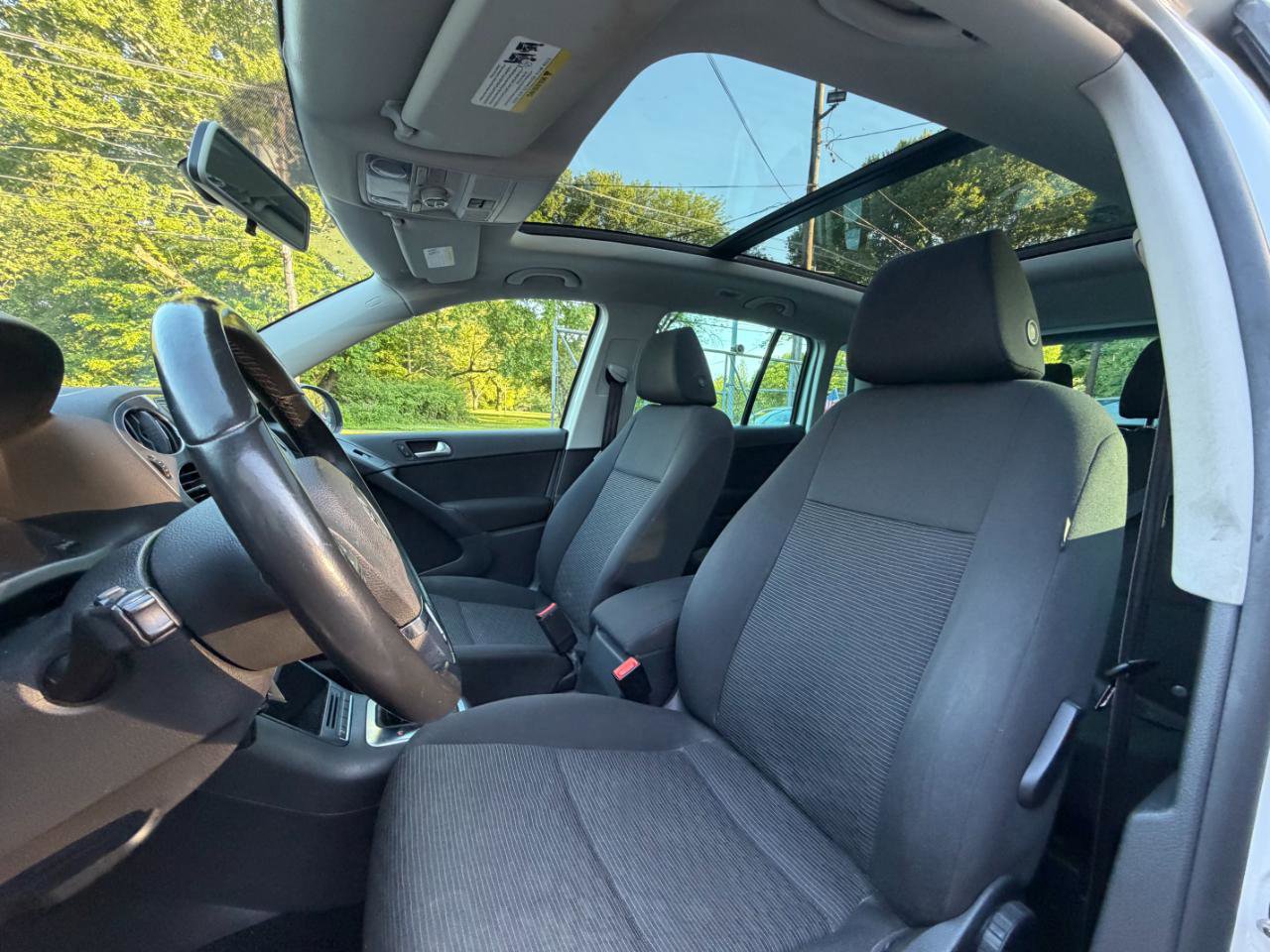 Used 2013 Volkswagen Tiguan S FWD image 18