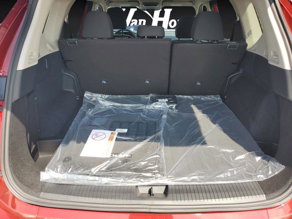 New 2026 Nissan Rogue SV image 13