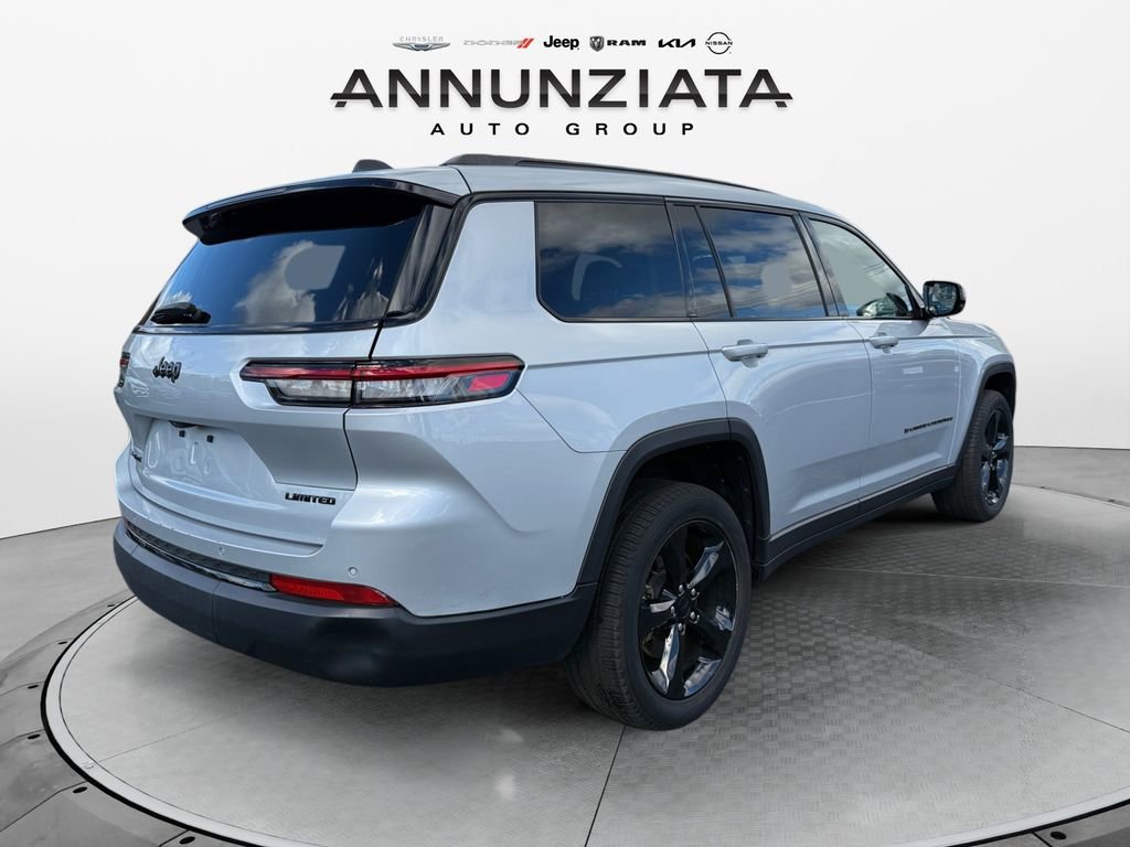 Certified 2022 Jeep Grand Cherokee L Limited w/ Black Appearance Package image 5