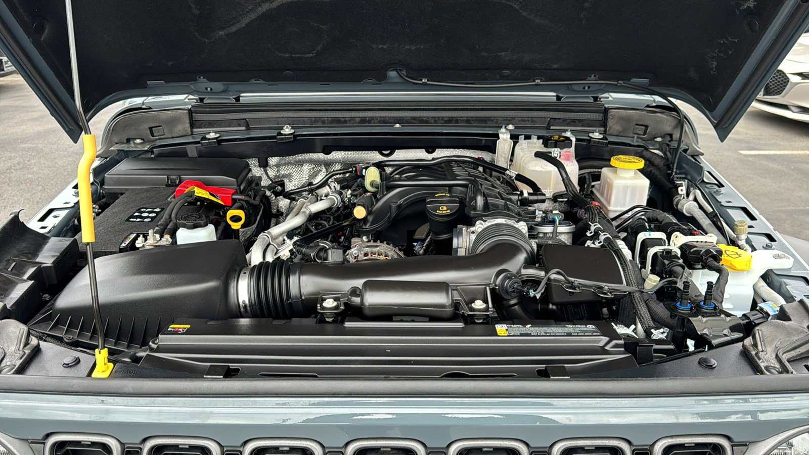 Used 2025 Jeep Gladiator Sport image 35