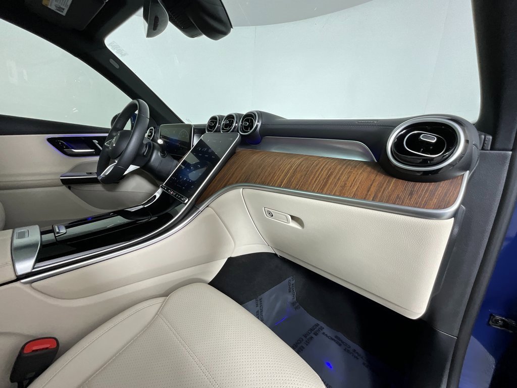 Used 2024 Mercedes-Benz GLC 300 4MATIC image 19