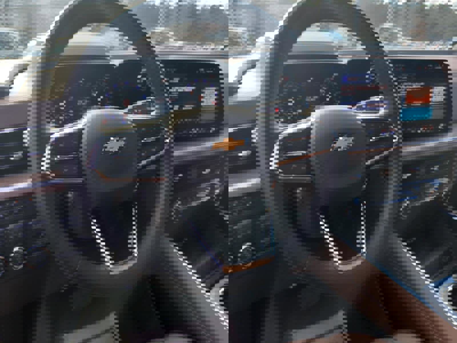 Used 2025 Chevrolet Tahoe High Country image 9