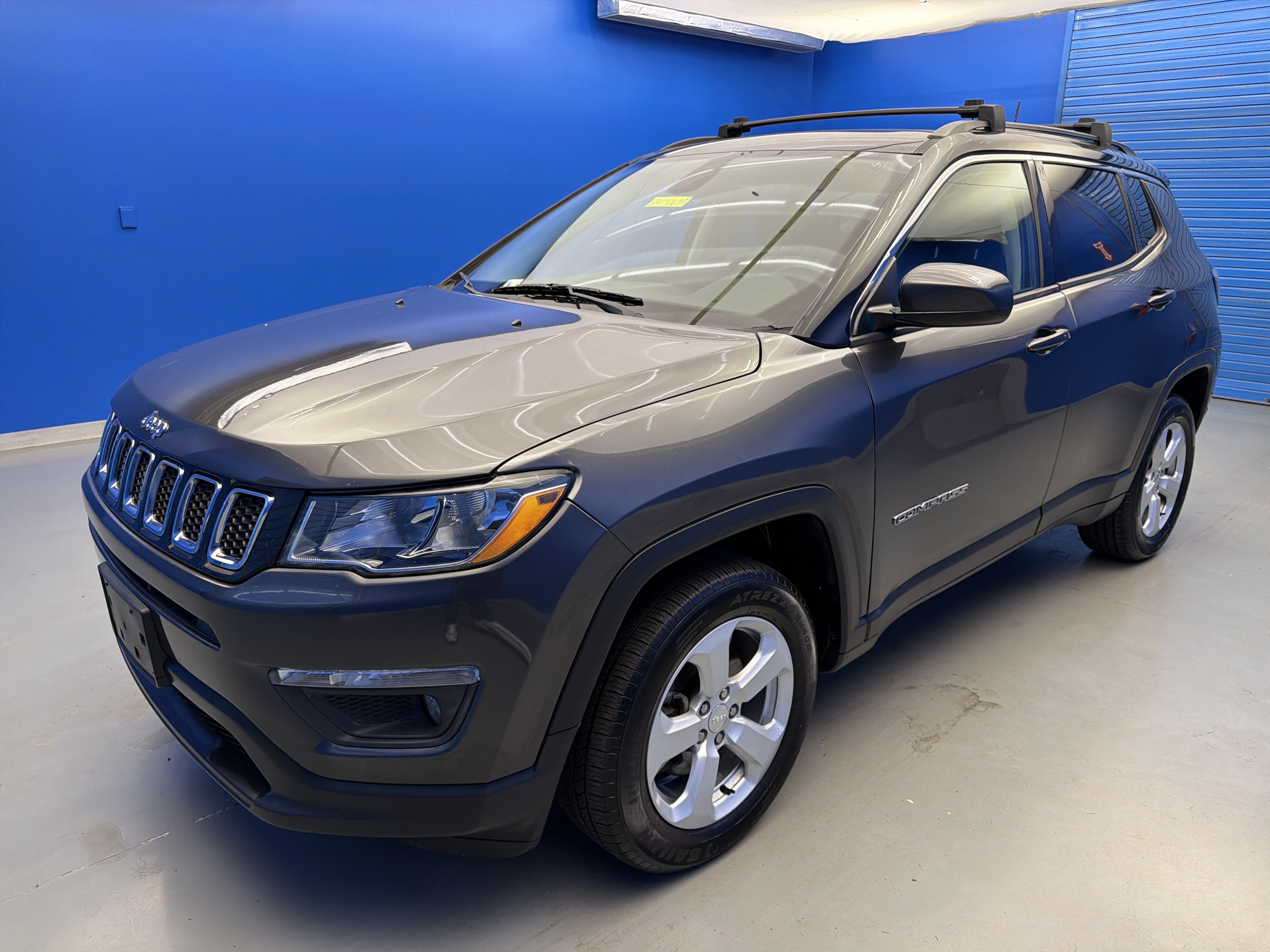 Used 2018 Jeep Compass Latitude w/ Popular Equipment Group AWD/4WD image 4