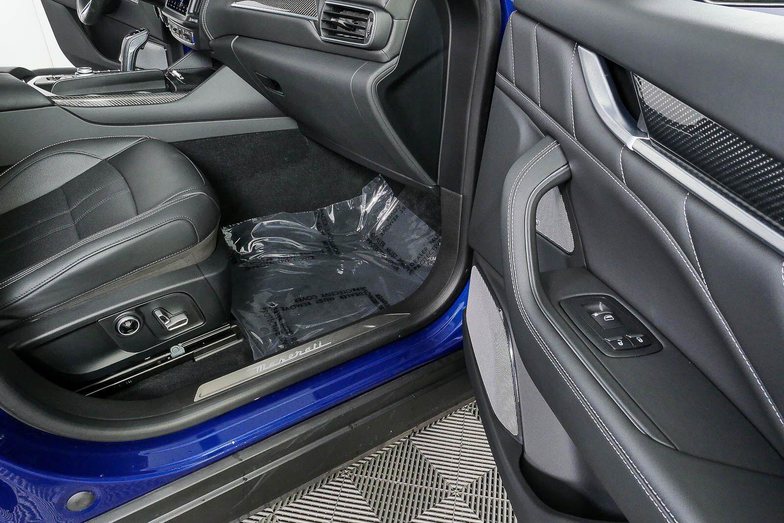 Used 2022 Maserati Levante Modena AWD/4WD image 26