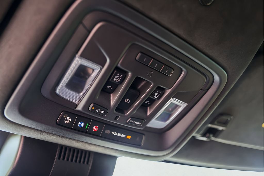 Used 2024 GMC Sierra 1500 AT4X image 23