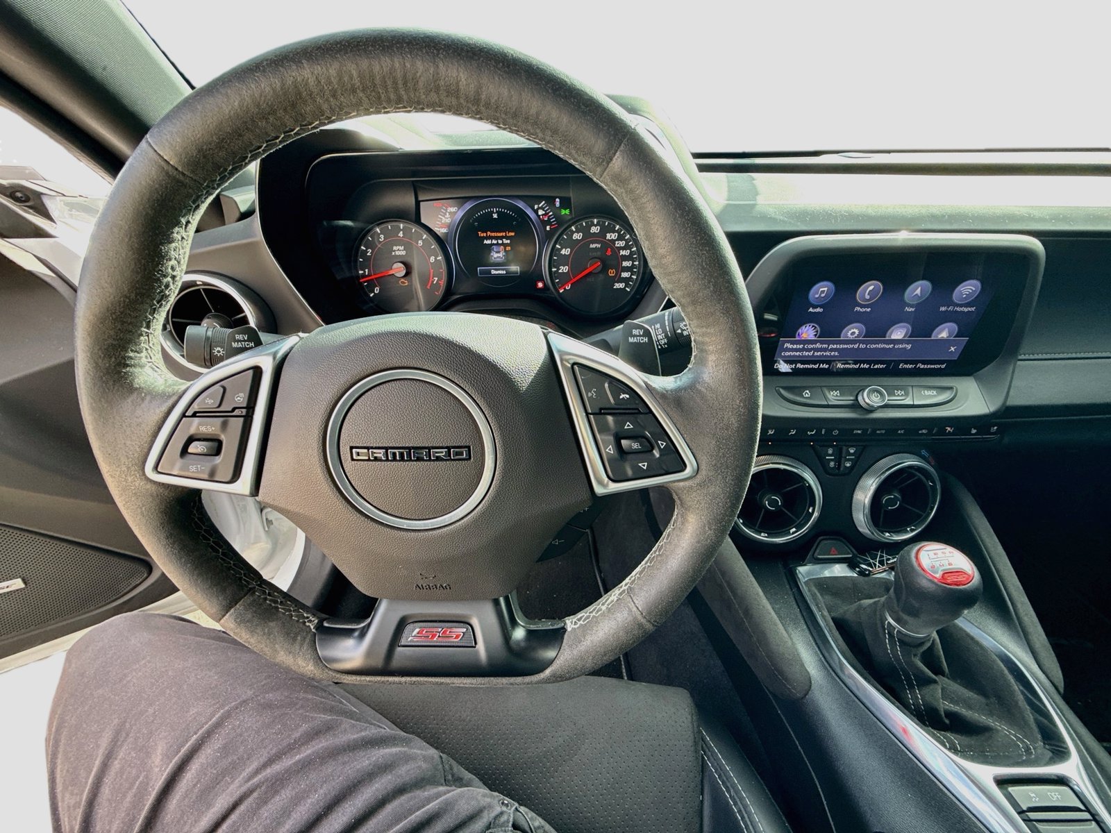 Used 2020 Chevrolet Camaro SS RWD image 14