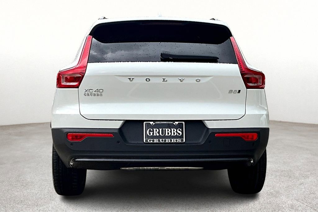 New 2026 Volvo XC40 B5 Plus w/ Protection Package Premier AWD/4WD image 5