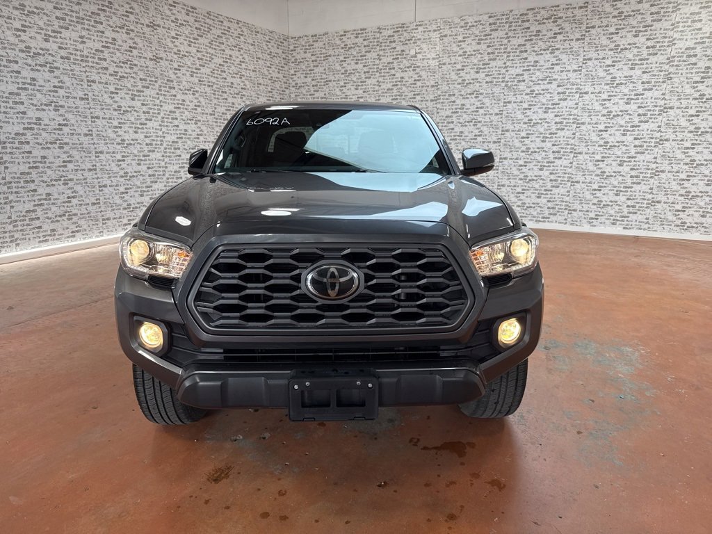 Used 2021 Toyota Tacoma TRD Off-Road w/ Technology Package image 2