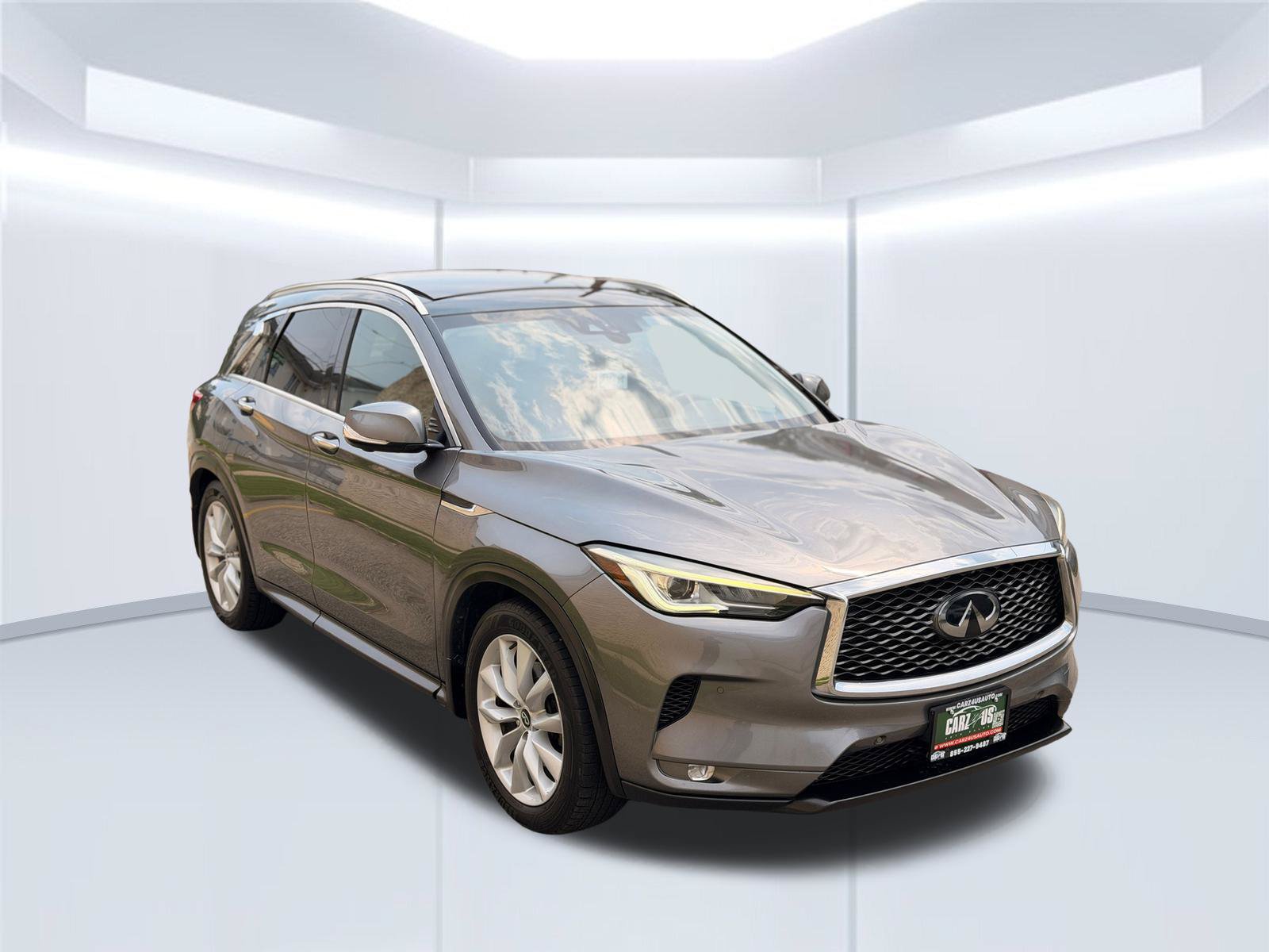 Used 2019 INFINITI QX50 Essential w/ Premium Heat Package AWD/4WD image 3