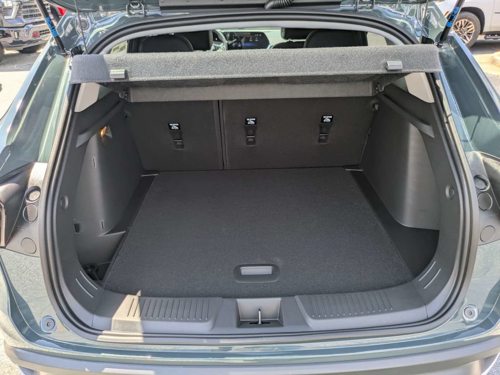 New 2026 Chevrolet Trax LT FWD image 13