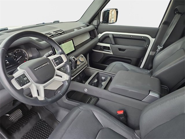 Used 2023 Land Rover Defender 110 SE image 15