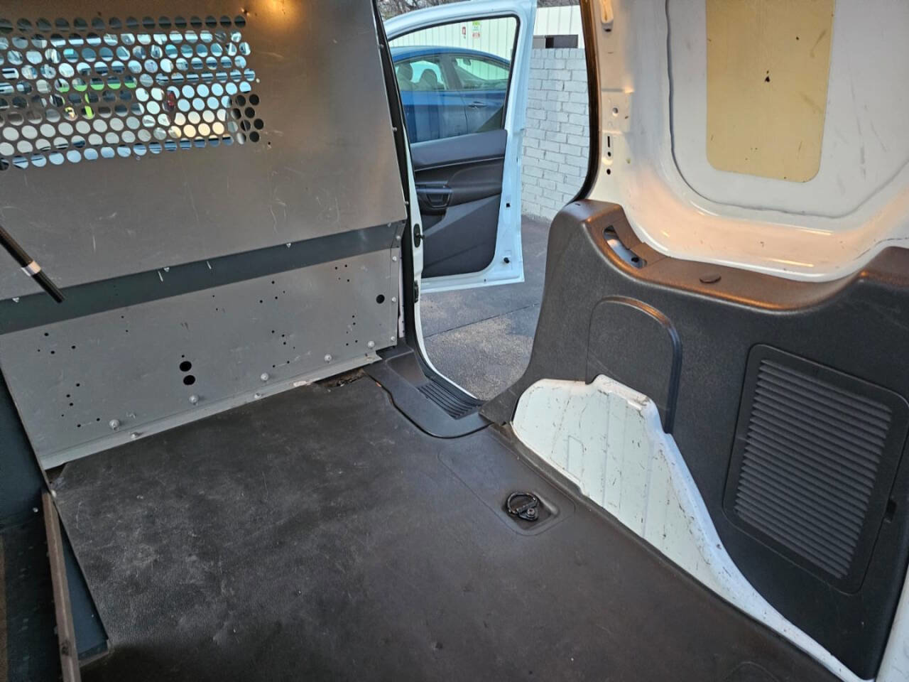 Used 2015 Ford Transit Connect XL FWD image 38