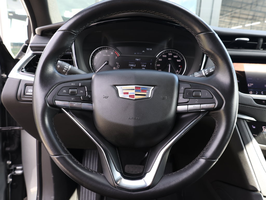Used 2025 Cadillac XT6 Luxury FWD image 38